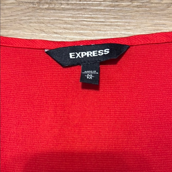 Express Vibrant Red V-Neck Blouse Tee Shirt LIKE NEW - Picture 3 of 6